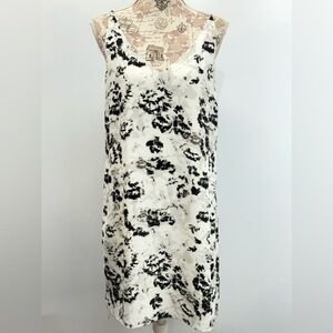 ARMANI EXCHANGE Black & White abstract print double V neckline mini dress size 8